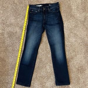 Gap slim straight size 25s